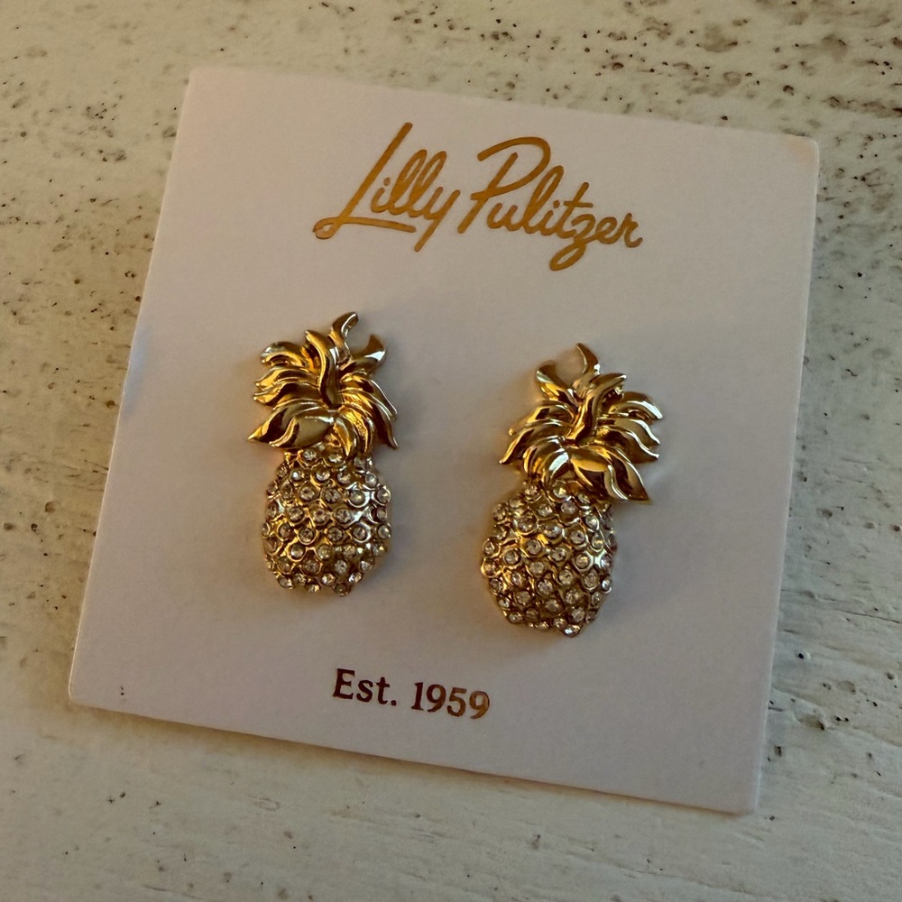 NWT gold pineapple stud earrings Lilly Pulitzer with rhinestones